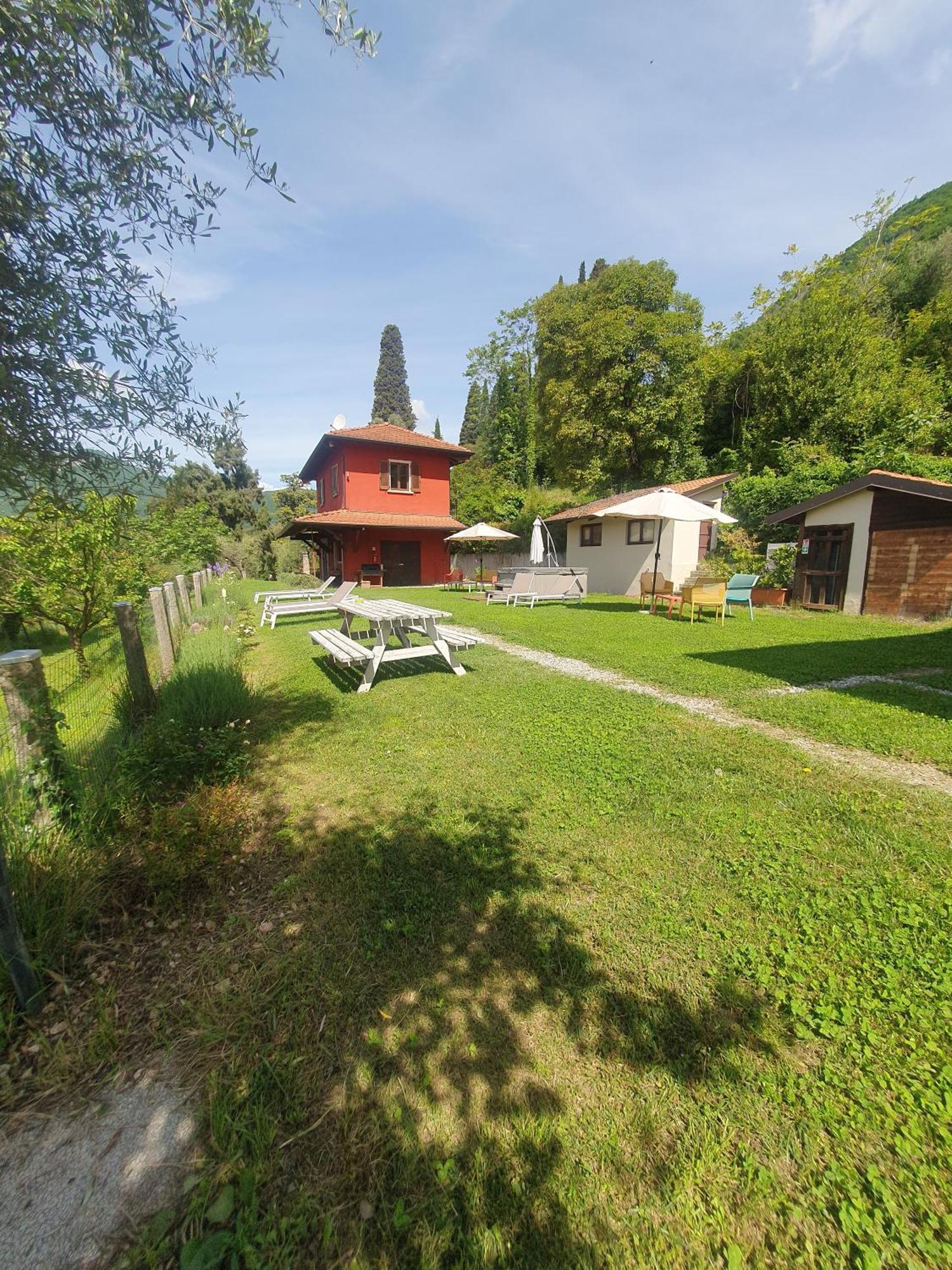 Agriturismo Podere Nigriano Salò Exteriér fotografie